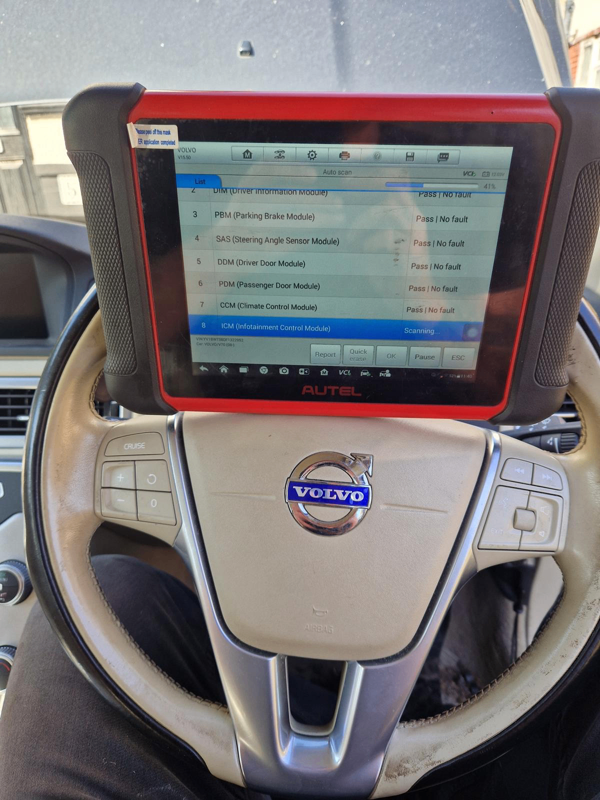 Full diagnostic scan – Autel